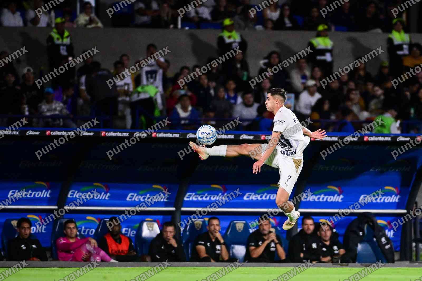 León — J7 Pumas 3-1 León